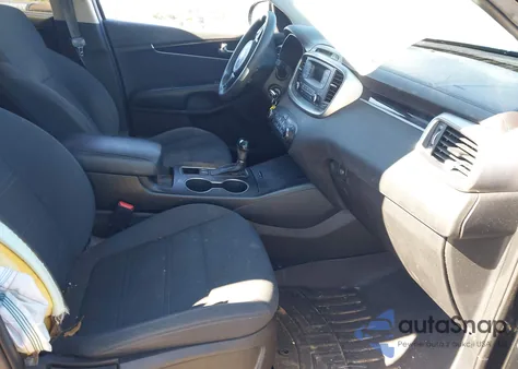 2017 Kia Sorento 2.4L L from USA, damaged, VIN 5XYPG4A30HG187918